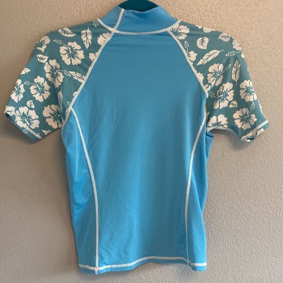 Kids Sunshirt- blue Hawaiian print- size large - Picture 4 of 4